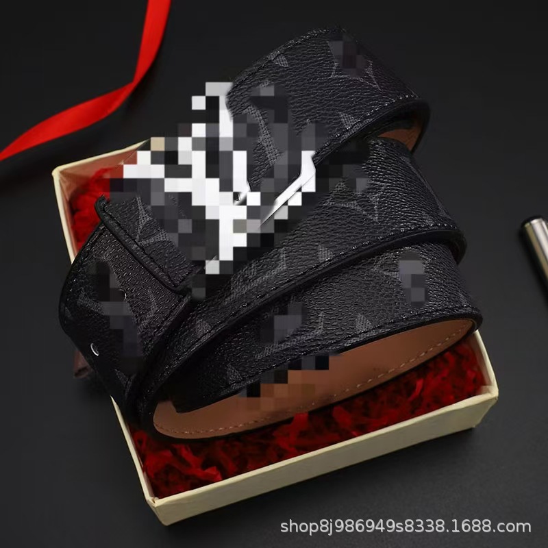 Black flower silver buckle