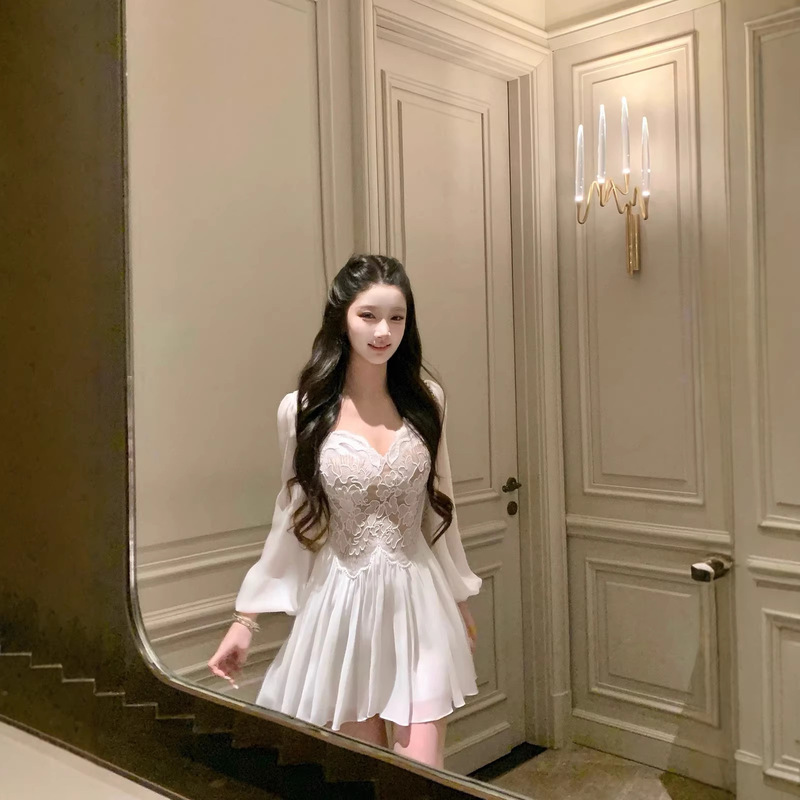 Hotdog Spicy Lace Dress with a Pure and Sexy Vibe, Elegant and Slimming Dress Hotdog Spicy Lace Dress with a Pure and Sexy Vibe, Elegant and Slimming Dress