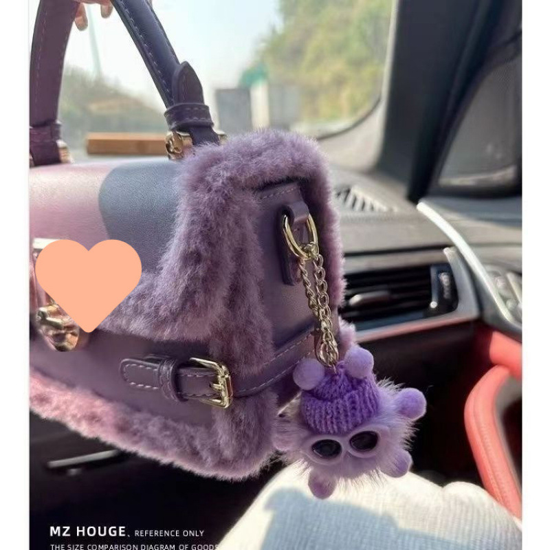 가방 여성의 2024 새로운 유행 가을 및 겨울 하이 엔드 텍스처 틈새 패션 올 매치 원 숄더 봉제 크로스 백 폭발