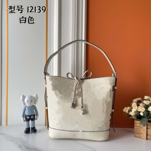 �羳���Q �H���¿��ִ�Flore�U������ˮͰ���p���ϻ�����yܛ���