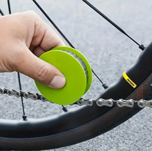����܇朗l���͹��ߝ������B��朗l����Bike Chain Oiler Tool