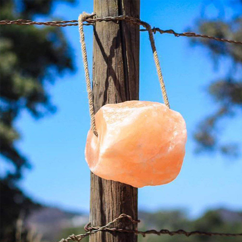 厂家供应喜马拉雅水晶盐块牛羊舔块畜牧舔砖矿物质盐块舔块