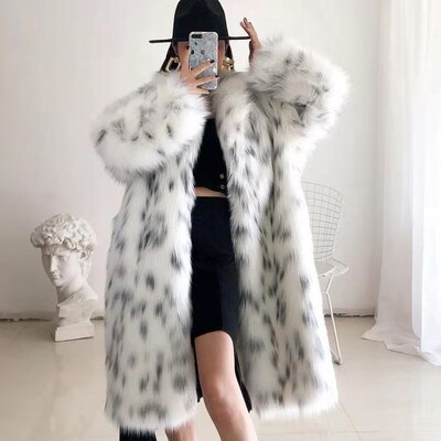 2021 new pattern leather and fur overcoat Fox coat Korean Edition thickening fashion Western style tailored collar Maomao overcoat