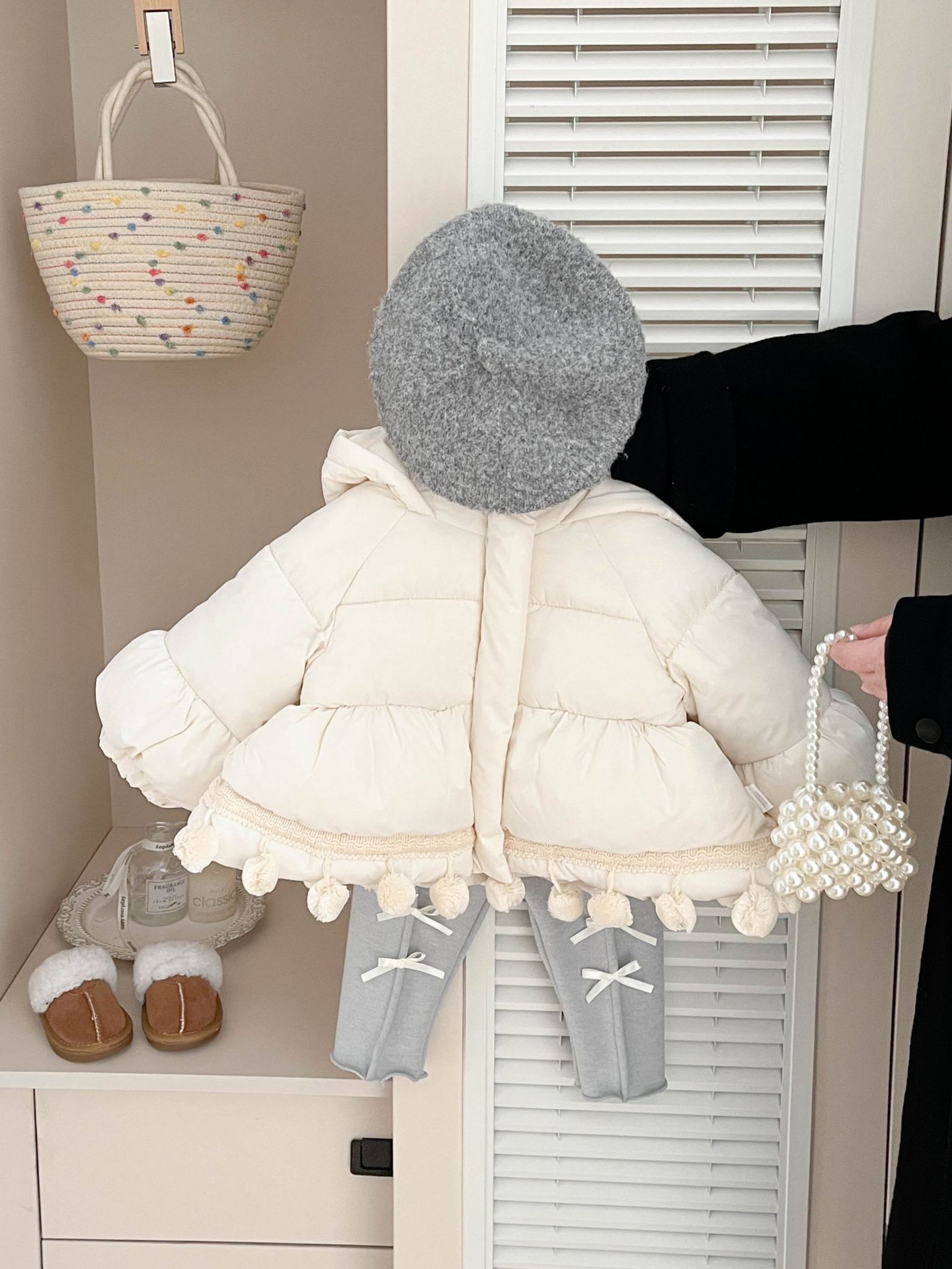 Niñas de otoño y invierno abrigo de algodón plumón nuevo estilo extranjero bebés de algodón intercalado con capuchón grueso ropa de algodón dulce ropa de bebé