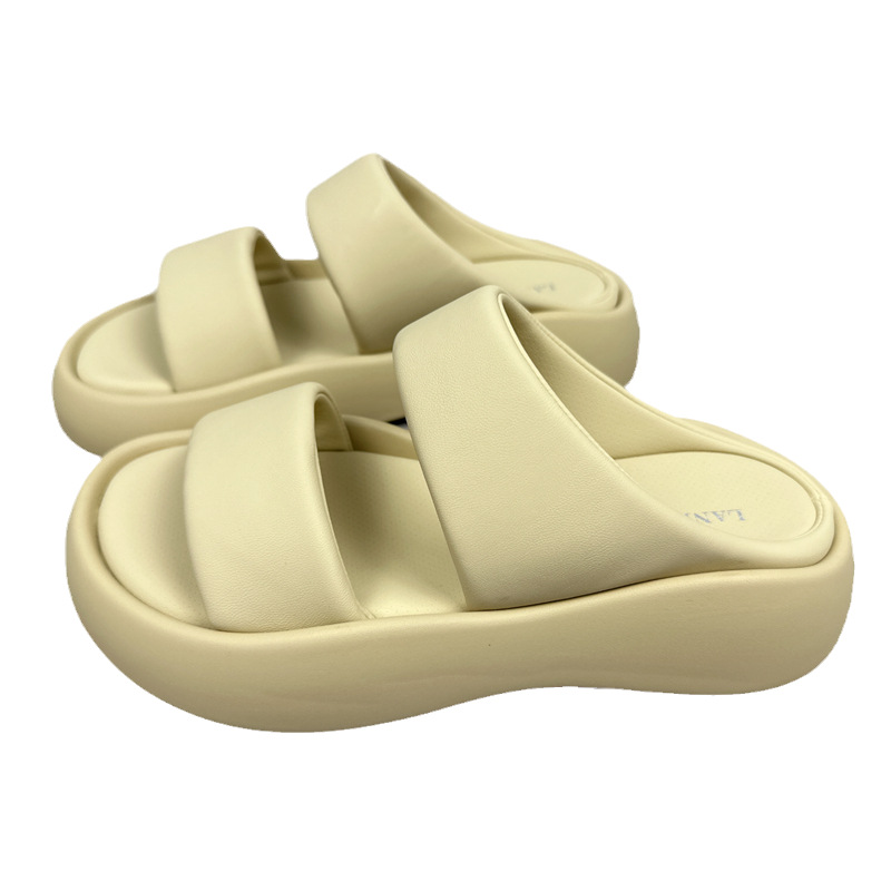 Tykksålede skinnsandaler og tøfler for kvinner 2023 sommer ny mote ett-ords all-match myk bunn casual sklisikre yttertøysandaler_voghion.com