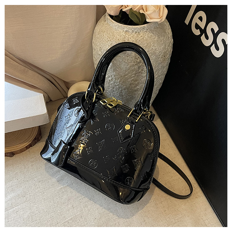 Borsa vintage alla moda, borsa elegante e leggera a conchiglia, popolare nel commercio estero transfrontaliero, europeo e americano_voghion.com