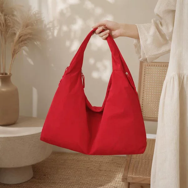 Large-Capacity Lazy-Style Tote Bag for Women, Simple and Versatile Commuter Handbag, High-Value Nylon Underarm Bag