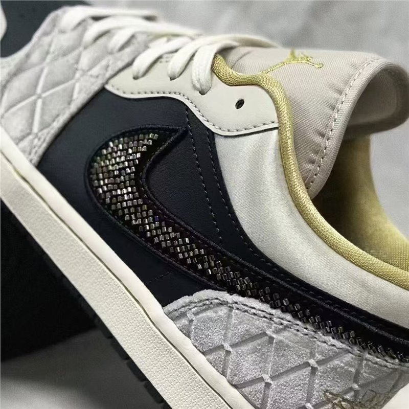 純粋なオリジナル aj1 ロートップ黒とグレーのサテンバスケットボールシューズ男性と女性のためのロートップレトロ多用途スポーツシューズ軽量キャンパスメンズシューズ|undefined