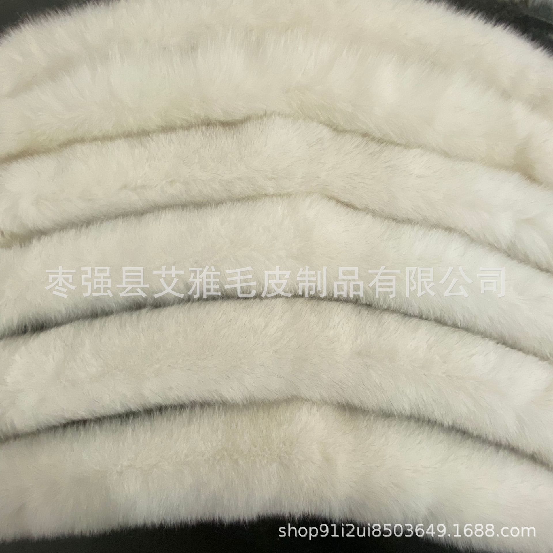 厂家供应批发狐狸真毛米色 灰色卡其色毛领羽绒服棉服辅料大毛领