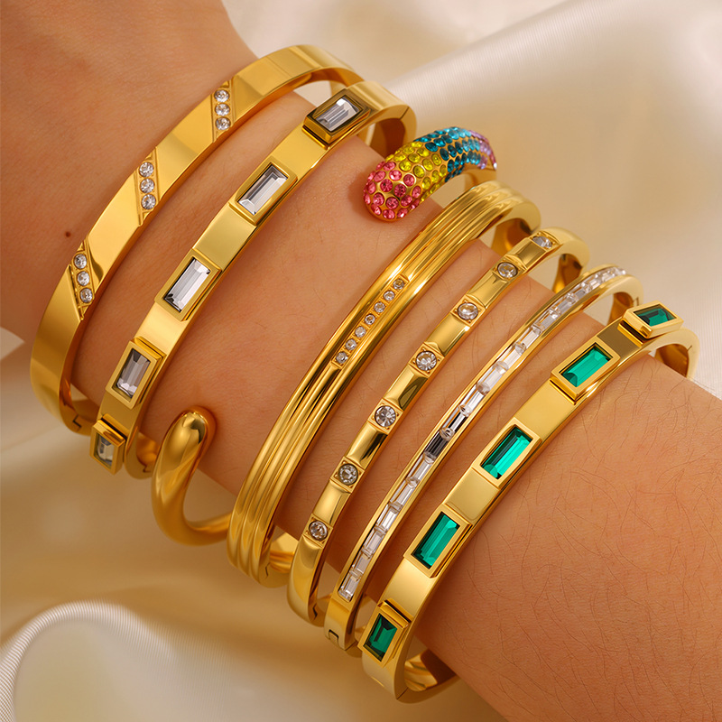 Pulsera de acero de titanio para mujer, sentido de alta gama, pulsera retro europea y americana que no se desvanece, oro de arena, apertura, circón, joyería de pulsera de acero inoxidable image 1