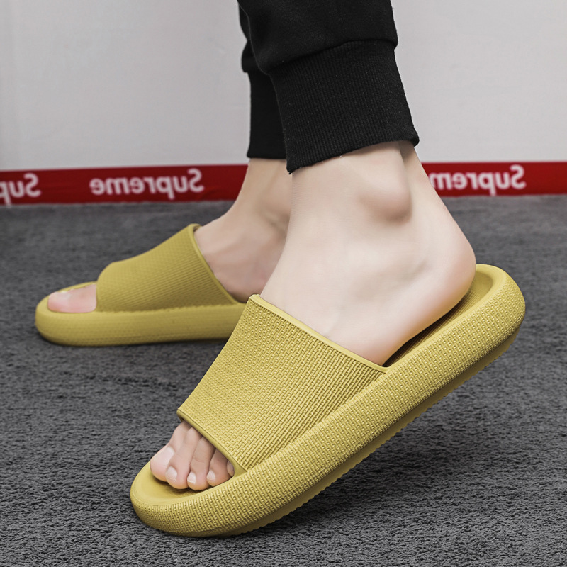 Men's slippers for indoor and outdoor we...