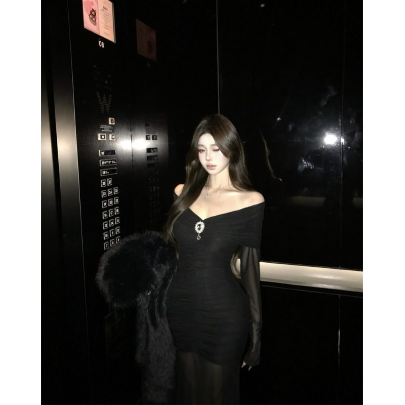 High Sense Royal Sister Style Temperament Slim Mesh Yarn One-word Shoulder Long Sleeve Dress Women's 2026 New Dress Hip Wrap Skirt_ecoleips.com