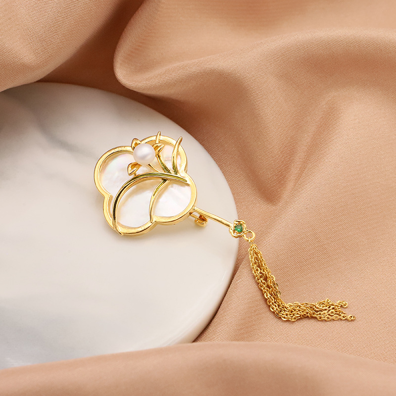 Nuevo estilo chino perla de agua dulce natural broche nicho alto sentido pin accesorios ramillete 18K oro real color retención