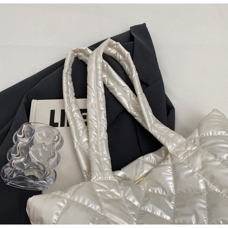 Nuova borsa da donna di grande capacità, alla moda e semplice, monospalla, borsa da ascella, borsa da viaggio versatile a forma di diamante, borsa tote a mano_voghion.com