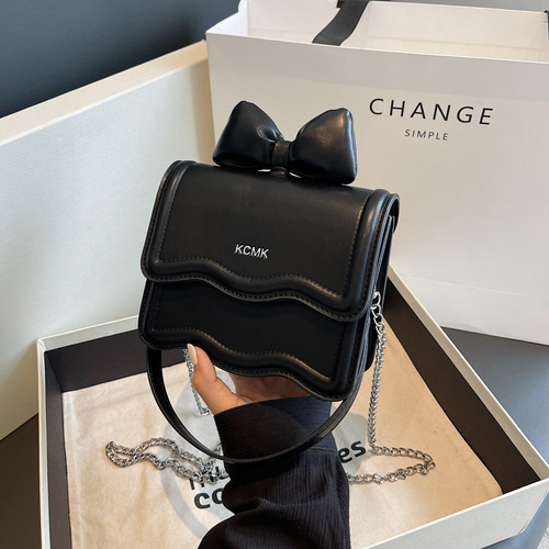 Versatile Instagram chain bag for women,  new model trendy fashion small square bag, high-end sense bow tie minority crossbody bag