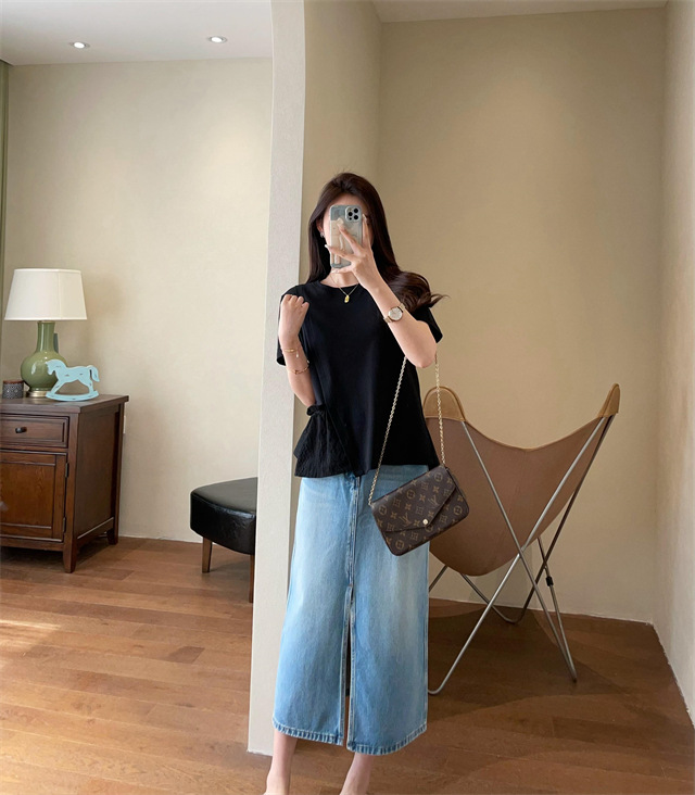 Design sense: Unconventional irregular hollowed-out embroidery patchwork hem, loose short-sleeved T-shirt for women, Spring/Summer 2025 G032206 pic 15