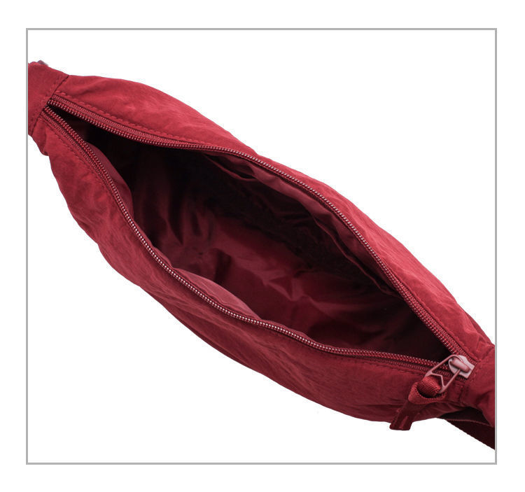 The new fashionable crossbody bag is a versatile and high-end bag for women, a casual and trendy single-shoulder bag, a crescent-shaped bag, and a dumpling bag for women undefined