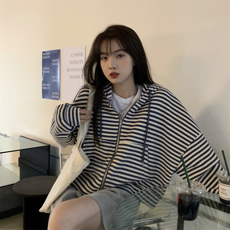 455g Weight Long Sleeve Sleeve Length Zipper Placket Type Polyester Fabric Type Short Top Length Hoodie Tops Type Casual, Daily Occasion Hooded Neckline Regular Fit Fit Type Stripe Pattern Spring, Autumn Season Women's Gender Casual, Streetwear Style Women's Casual Streetwear Stripe Zipper Hoodie 14