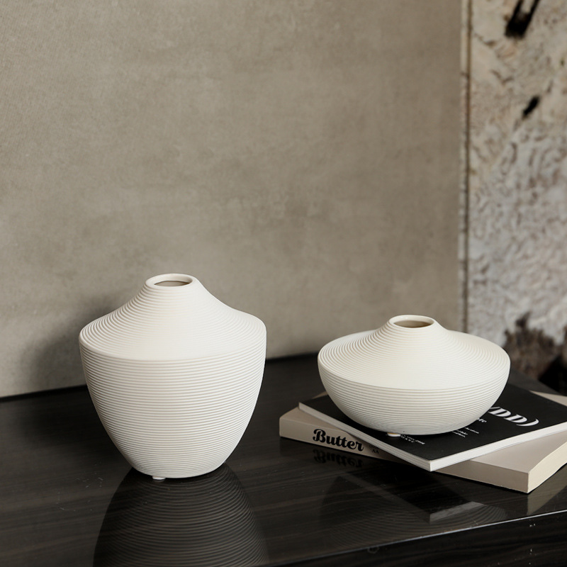 Ins blanco nórdico delgado jarrón de cerámica sala de estar flor seca flor de decoración porche ornamentos floral al por mayor