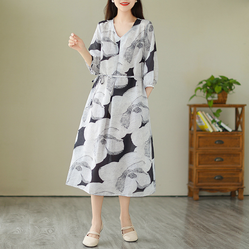 Summer dress for leisure
