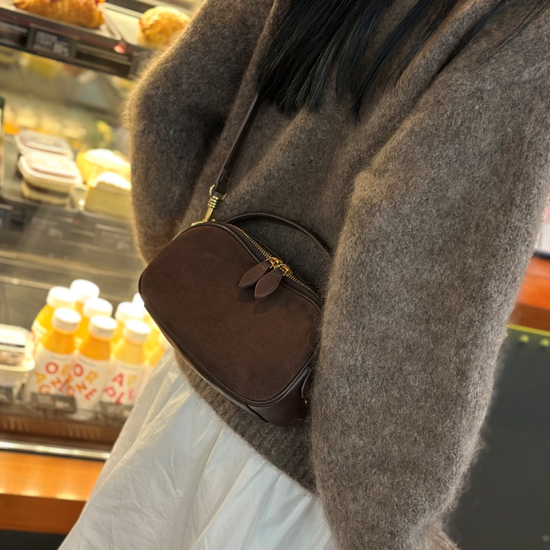 Women's Small Handbag 2024 Autumn/Winter New Arrival Crossbody Bag Fashion Cowhide Leather Versatile Retro Shoulder Bag - Thumbnail 3