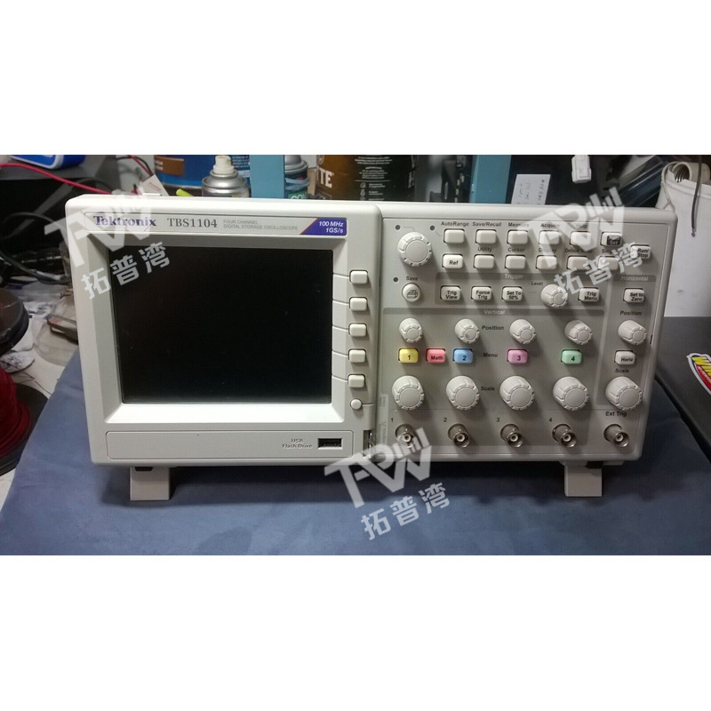 Tektronix 泰克 100 MHz 4 通道 TBS1104 数字存储示波器