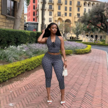 欧美跨境女装2025秋季新款无袖V领挂脖露背上衣紧身裤休闲两件套