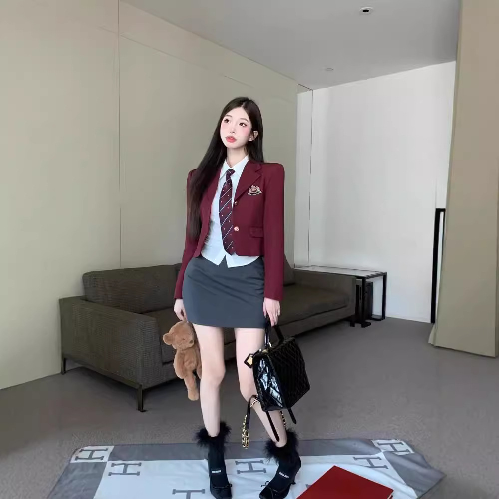 Jk Uniform Gao Leng Yujie College Style Dress Autumn and Winter Women's High-end Korean Drama Xiao Xiang Three-piece Set