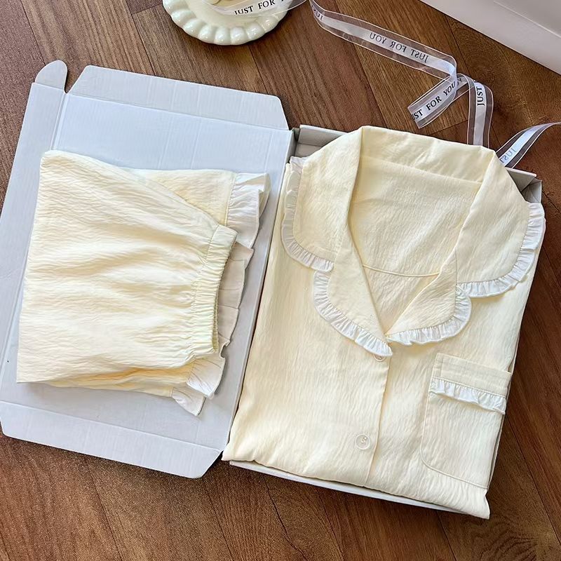 Venta al por mayor transfronteriza verano nuevo estilo pantalones cortos de manga corta rebeca de solapa encaje nube traje de algodón pijamas ropa de hogar cómoda para mujer