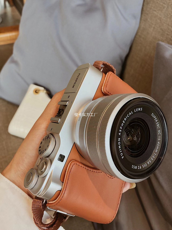 2025 New Flip Screen Wifi Photo Transfer Entry-Level Micro Slr High-Definition 4K Student Camera Digital Wholesale