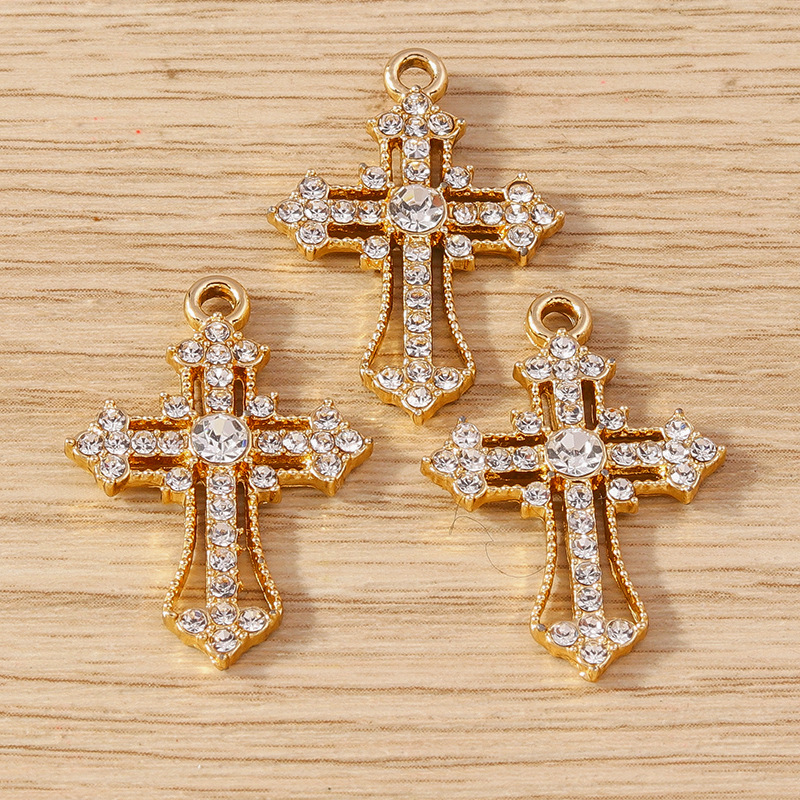 10 PCS/Package Alloy Rhinestones Cross Pendant display picture 3