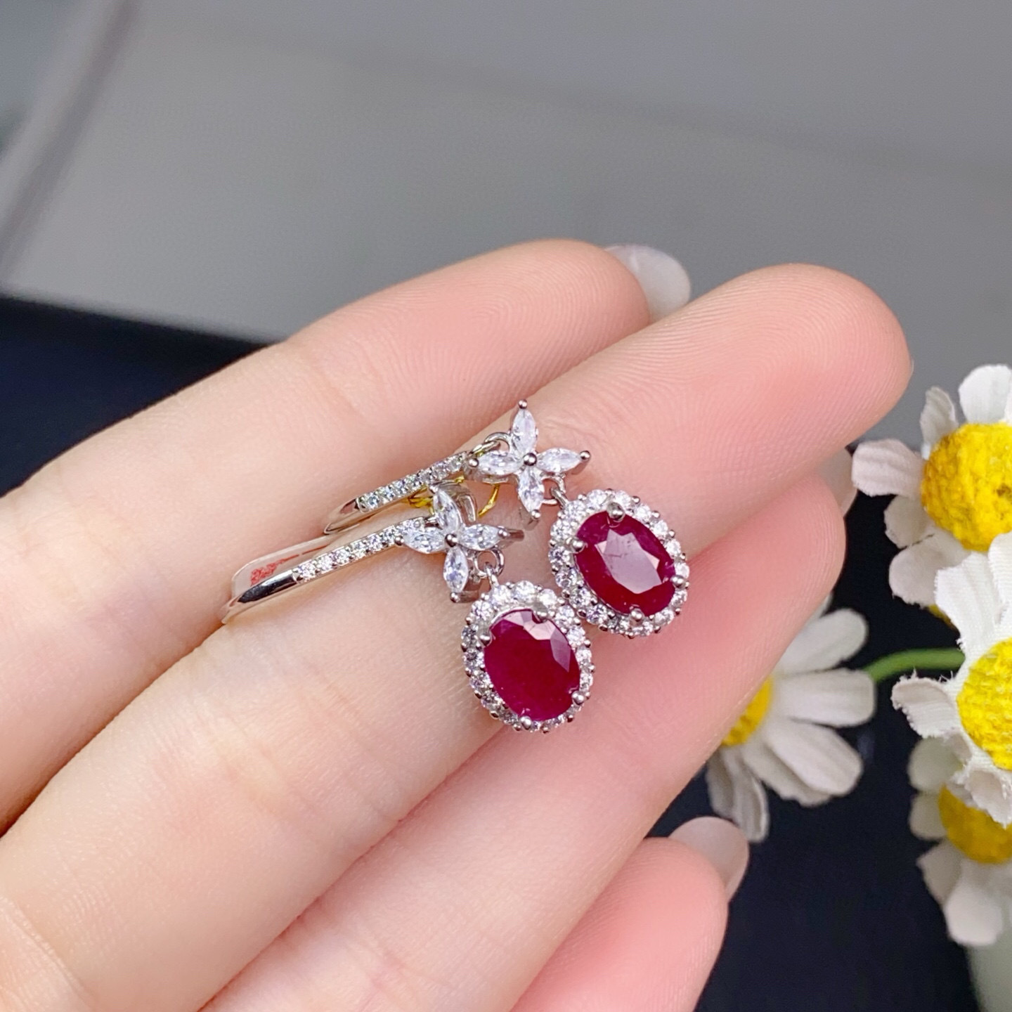Ruby classic earrings Myanmar