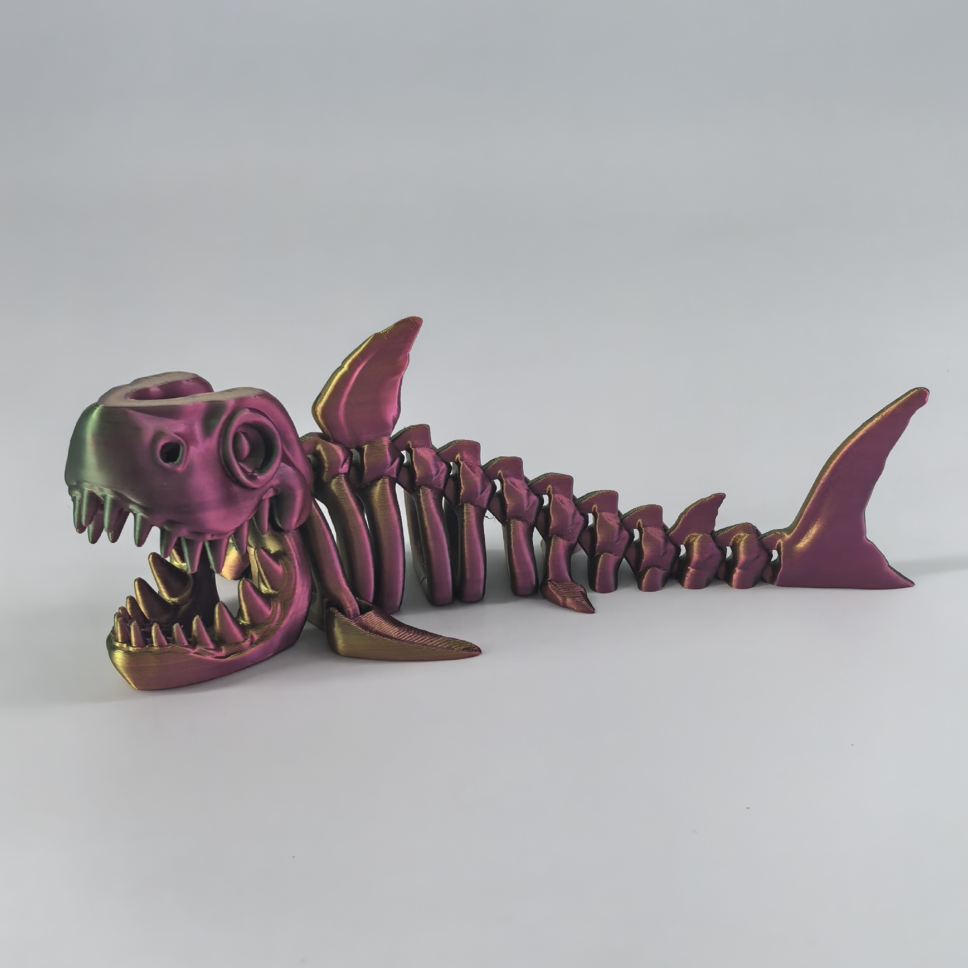 상어-골든 그린 로즈 레드