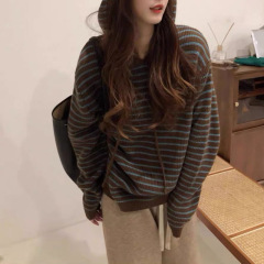 韩系秋冬新款撞色条纹女式针织衫连帽小个子慵懒风软糯宽松毛衣女