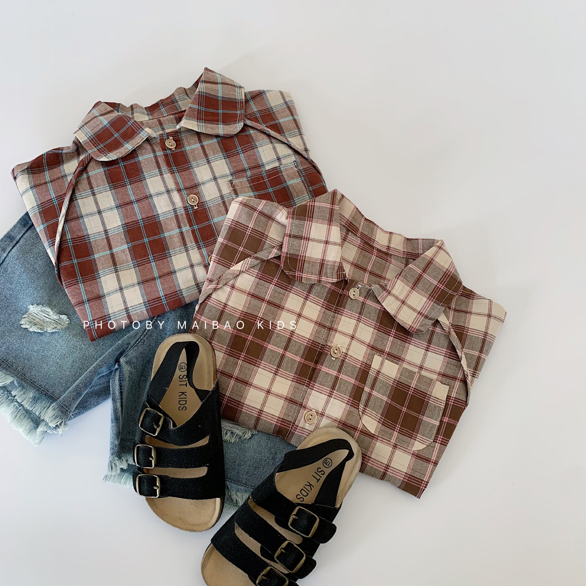 Camisas de niños Mai Bao 2025, nuevo estilo coreano de verano para niños, camisas de manga corta a cuadros, ropa de verano para bebés