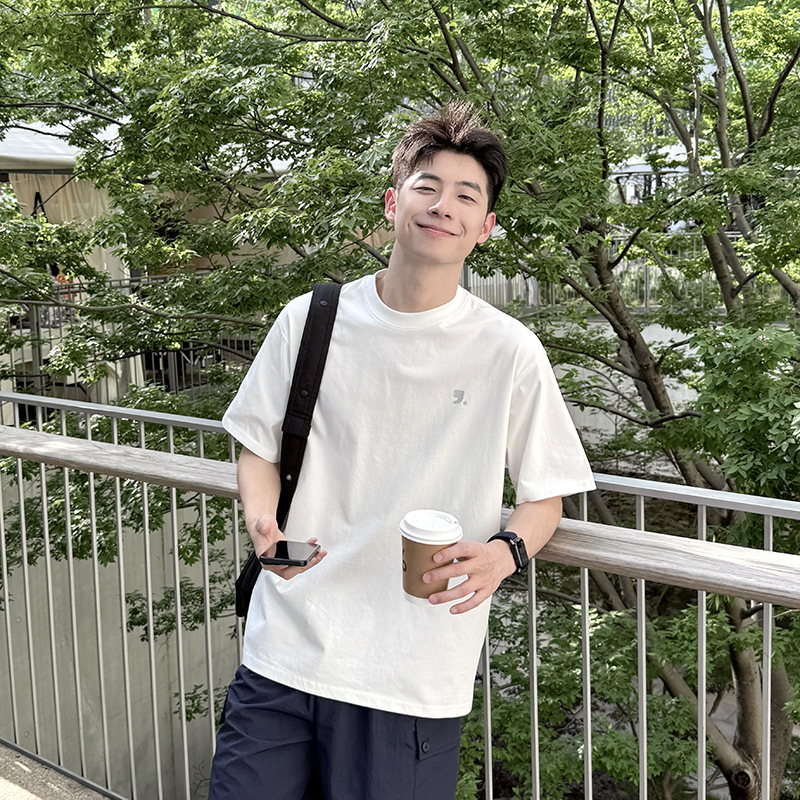 2026 Solona White Small Logo Short-Sleeved T-Shirt for Men 2025 New Summer Versatile Loose Casual Top