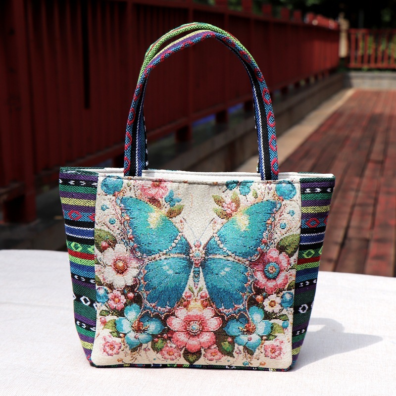 Yunnan ethnic elephant peacock handbag double-sided embroidery large capacity fashion commuter out canvas bag wholesale Yunnan ethnic elephant peacock handbag double-sided embroidery large capacity fashion commuter out canvas bag wholesale
