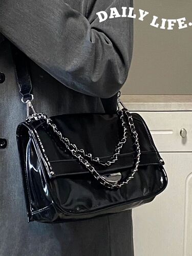 Niche high-end armpit bag hand-held women's 2024 new chain versatile large-capacity shoulder bag crossbody bag