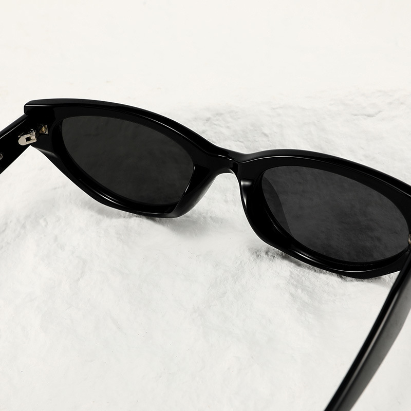 Fashion Cat-Eye Premium Polarized Sunglasses For Women 2026 New Retro Influencer Street Style Sun Protection Glasses - Thumbnail 4