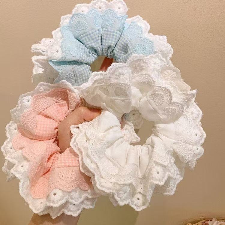 5721 라지 서클-화이트 체크무늬 하트 (18cm)