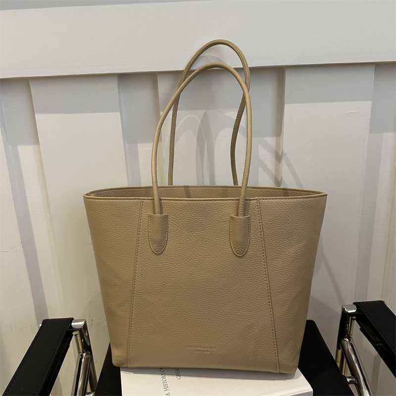 2024 nueva moda de color sólido ocio de viaje sencillo bolso de hombro para mujeres gran capacidad suave retro mujer
