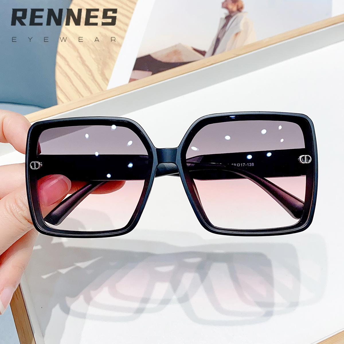 Nuevas gafas de sol fragantes pequeñas de lujo ligeras para mujer, estilo coreano, marco generoso, cara premium, gafas de sol pequeñas con protección solar Sunglasses