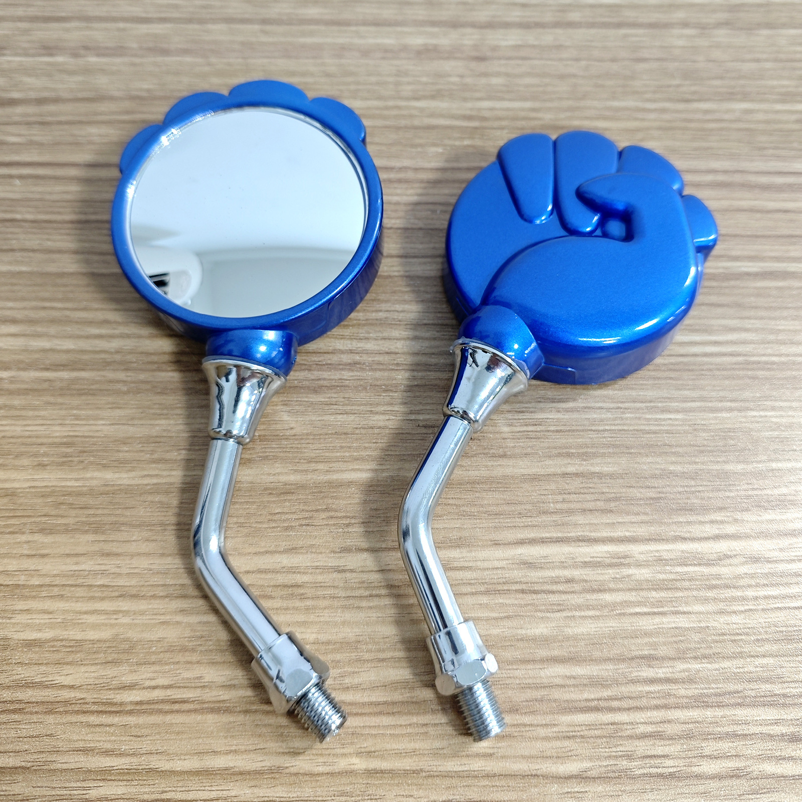 Electric Scooter Modified Reflector, Motorcycle Rearview Mirror, Scissor Hand V Gesture Reflector