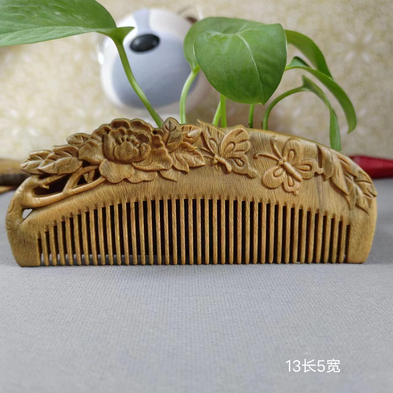 緑檀木両面彫刻磨き木櫛マッサージ保健携帯櫛プレゼントスポットメーカー卸売り