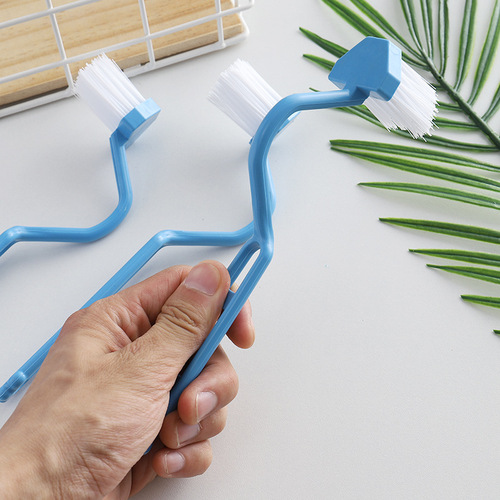 Children's toilet cleaning brush small v toilet brush S-shaped gap brush curved small brush curved handle sanitary brush