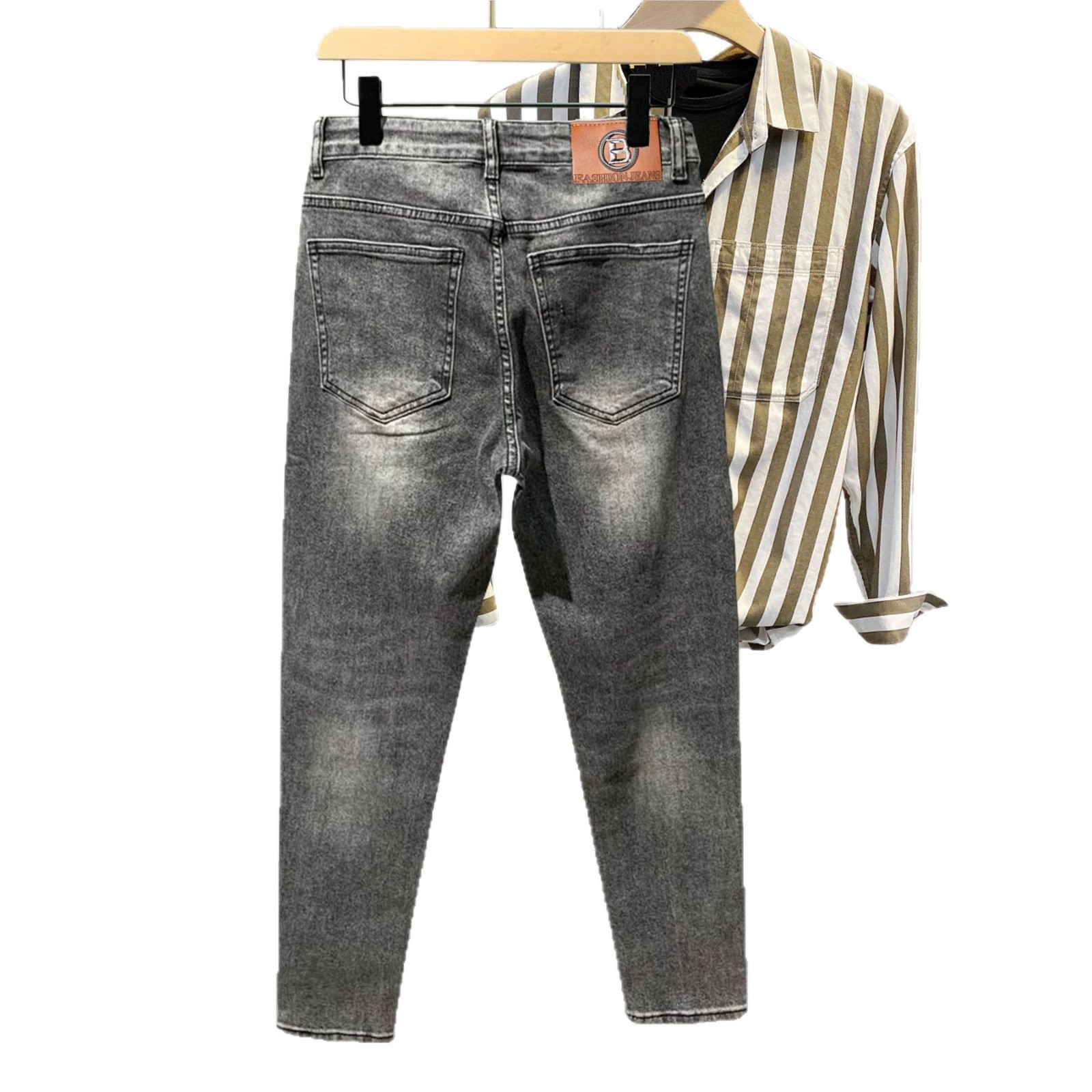 Jean gris slim droit pour homme | Coupe classique avec étiquette en cuir signature | Denim stretch confortable pour tous les jours_voghion.com