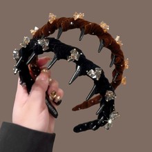 �p�ݽz�q���W���B픰l��Ů2025�¿��ﶬ���|���������^���l���^�