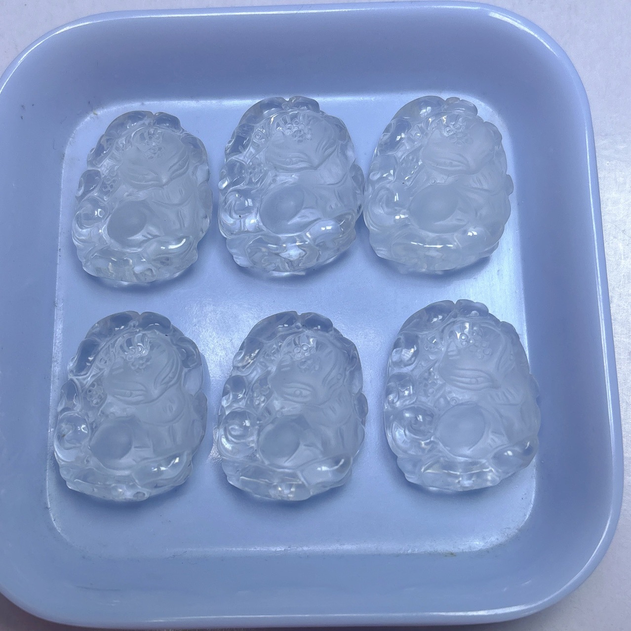 핫 세일 천연 화이트 크리스탈 양면 매트 조각 여우 펜던트 DIY 핸드 액세서리 패션 패션 도매