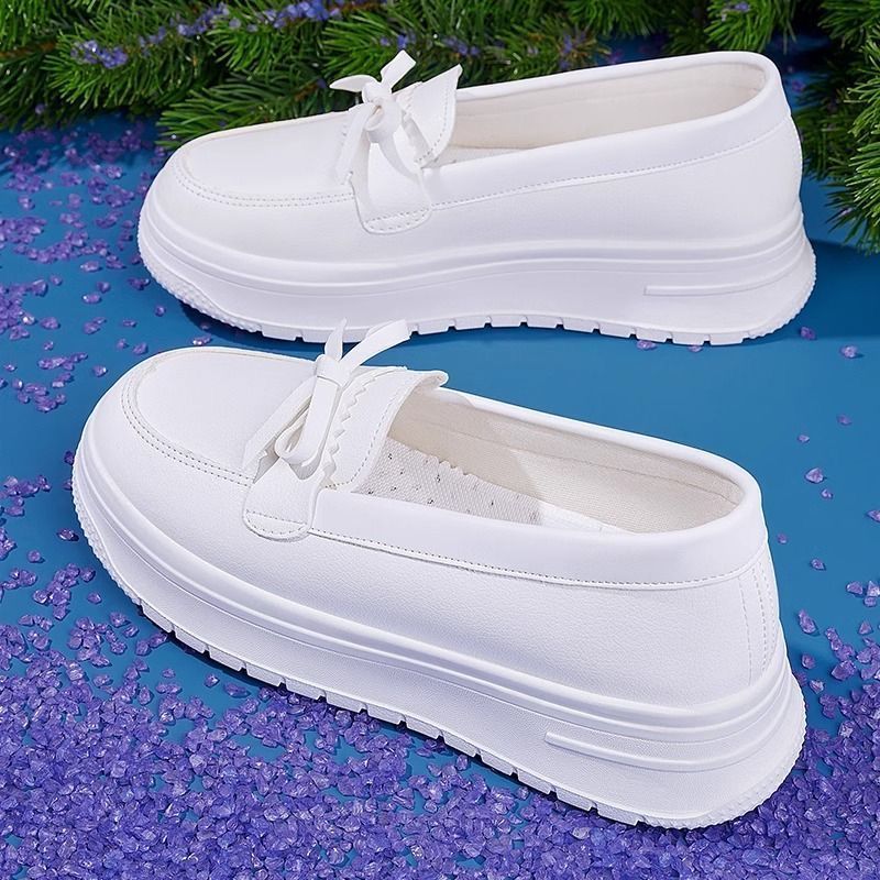 Zapatos de enfermera transpirables de suela blanda para mujer 2024 zapatos blancos antiolores y antideslizantes nuevos zapatos médicos cómodos zapatos Lofu de suela gruesa