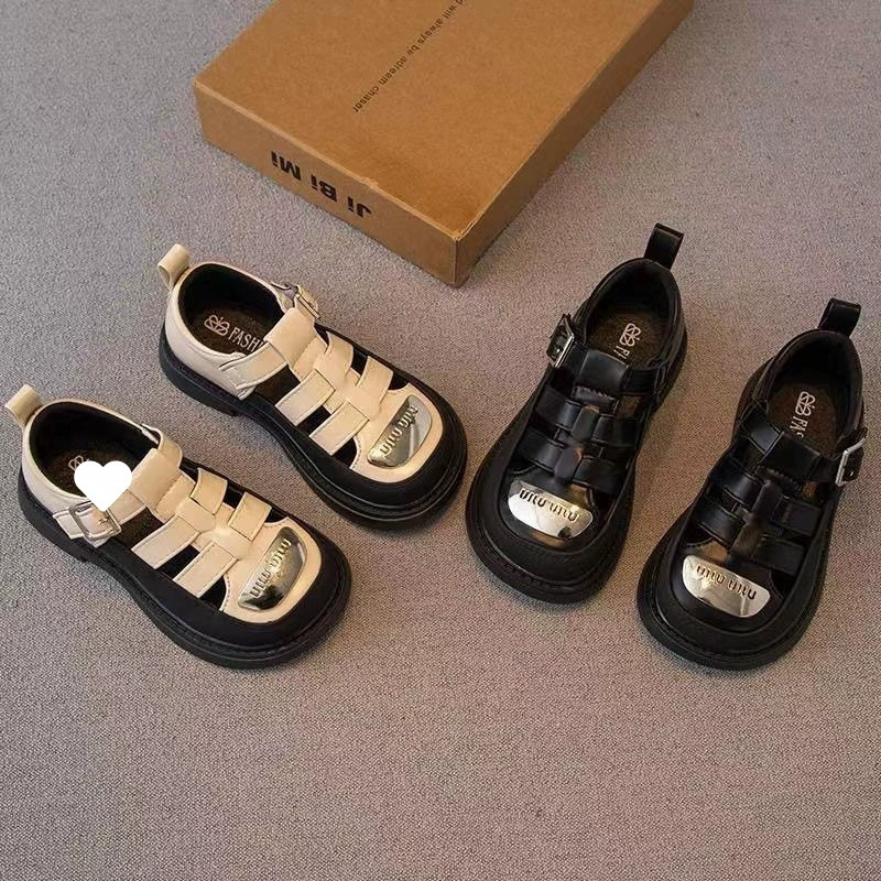 Детская кожаная обувь, весенне-осенняя новая обувь для мальчиков, полые туфли для девочек, туфли принцессы для маленьких девочек на мягкой подошве